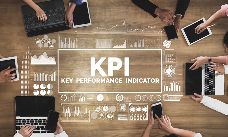 KPI・KGIとは？目標を明確にするメリット・人材育成に役立つ運用法を解説